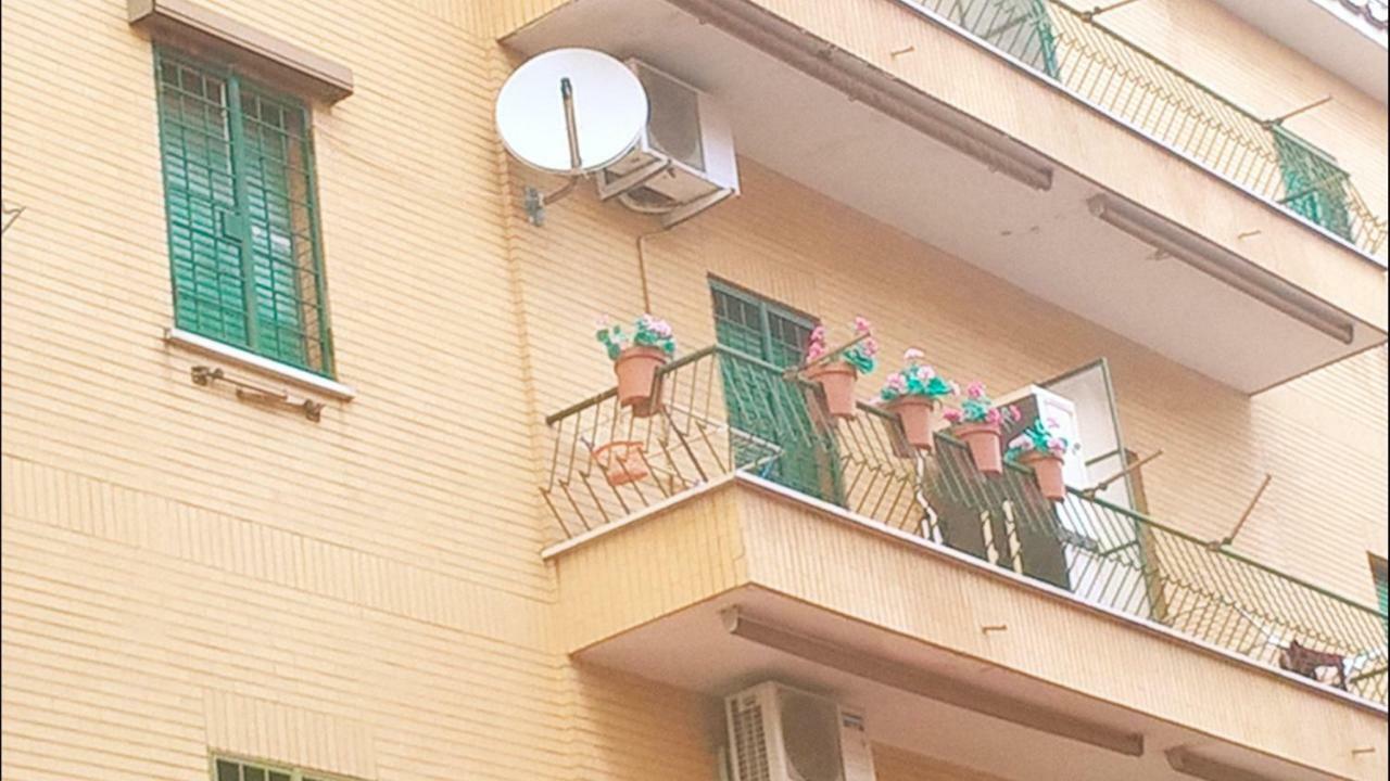 Mirandolina Apartment Rome Bagian luar foto